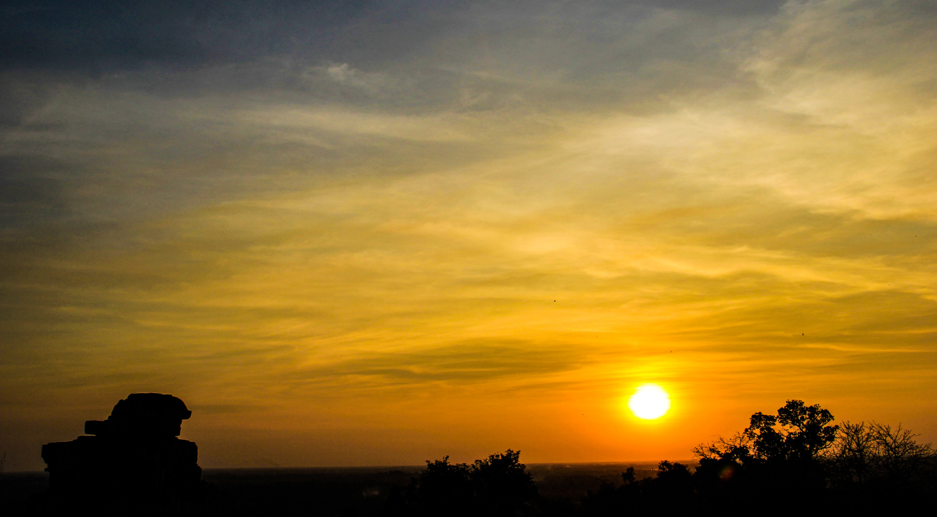 Cambodia Siem Reap Phnom Bakheng Sunset